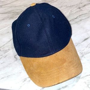 NWT collection 18 two-tone suede navy brown hat